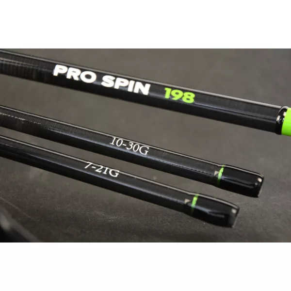 Canna da spinning Wizard Pro Spin 2,40m 10-30/15-40gr 1+2 Pezzi